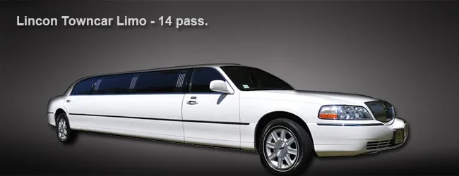 Lincoln Town Car Stretch Limousine exterior